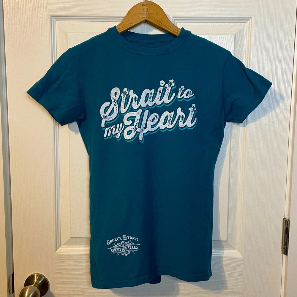 George Strait ‘Strait to my Heart’ blue fitted graphic tee woman’s sz S (?)